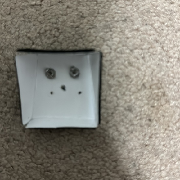 Opal stud earings - Picture 2 of 5